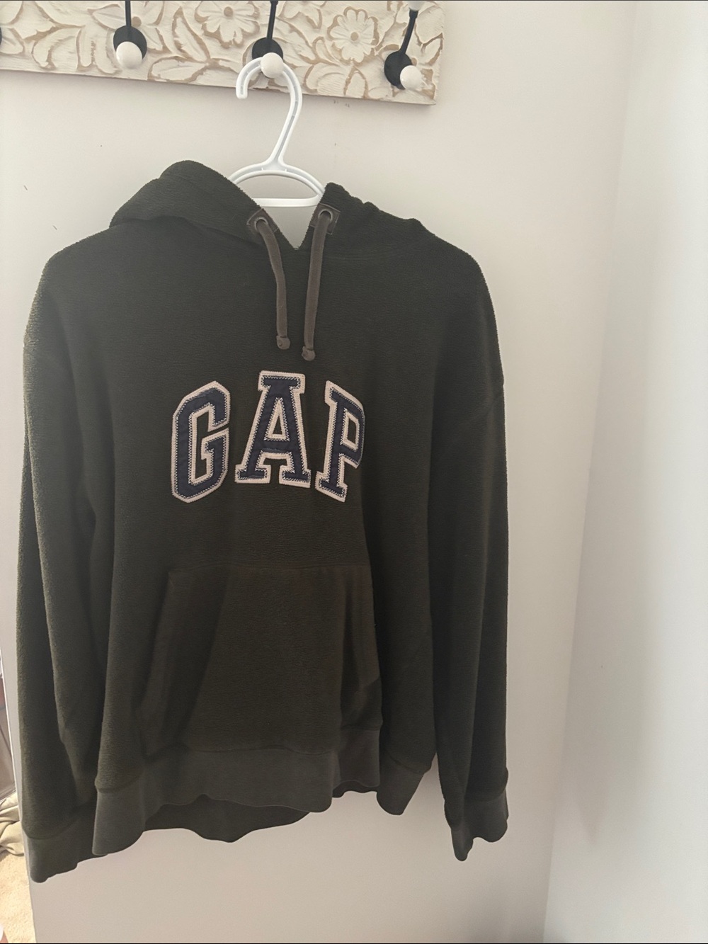 GAP Men's Olive Green Crewneck Hoodie with Logo